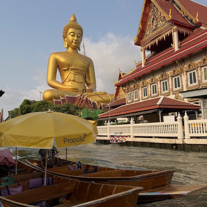 The Big Buddha at Wat Paknam
